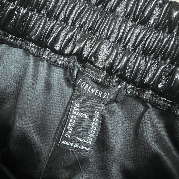 Forever 21 Shorts Women’s Black Elastic Waist Pockets Size XS NWT - Picture 11 of 11